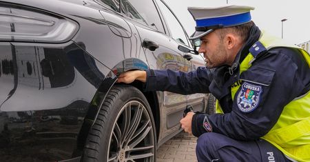 Policja mówi o oponach. Poważne problemy tych, co nie zmieniają