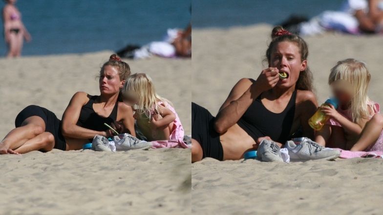 Julia Pietrucha dokazuje z córką na plaży