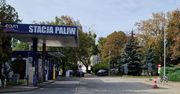 Byliśmy na "rządowej" stacji paliw w Warszawie. Trudno ją znaleźć