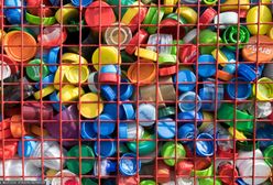 Recykling to fikcja? Mniej niż 10 proc. nowego plastiku pochodzi z "odzysku"