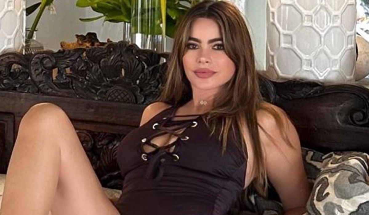 "Tutaj jest lato". 52-letnia aktorka w mikrobikini