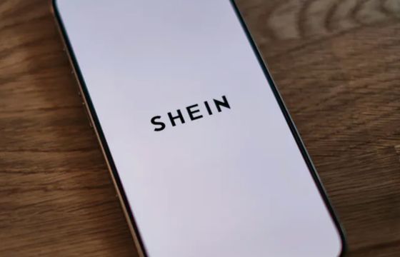 Rząd we Francji chce zawiesić portal Shein. Prokuratura zaś wszczyna śledztwo ws. eBay