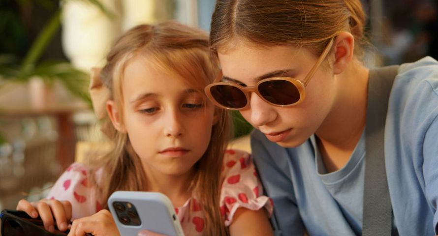 Polska pójdzie śladem Australii? KO pracuje nad zakazem mediów społecznościowych dla dzieci