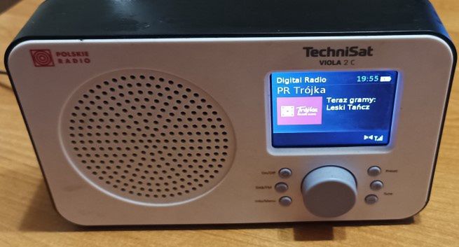 RMF FM z większym wzrostem reklamowym od Radia ZET. Aflofarm promuje się najmocniej