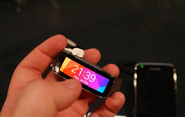 Gear Fit, czyli Samsung też stawia na lifelogging [pierwsze wrażenia] 1