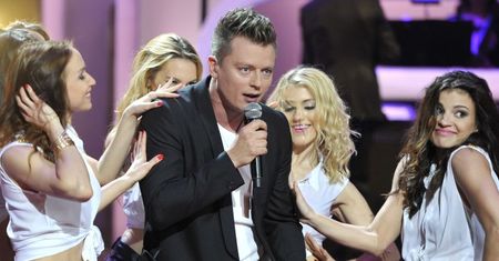 Eurowizja 2021. Rafał Brzozowski opowiada o... ROMANSOWANIU w Rotterdamie