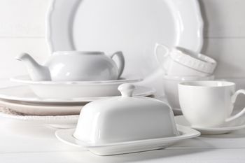 Jak wygląda proces produkcji porcelany?