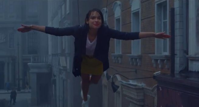 Filmowy spacer reklamuje Orange Love z telewizją 4K (wideo)