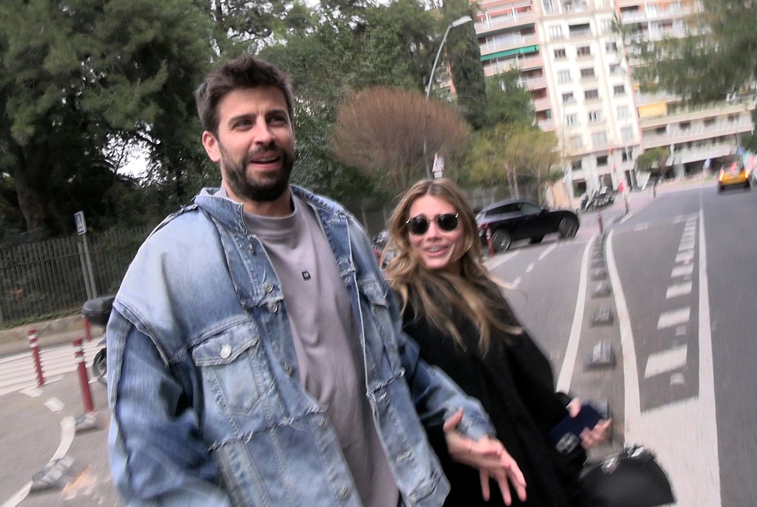 Pique i jego kochanka reagują na doniesienia o złym samopoczuciu. Wymowna reakcja