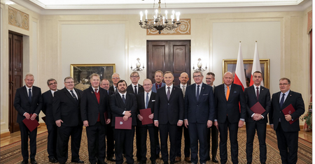 Prezydent wywołał burzę. Wrze po nominacjach
