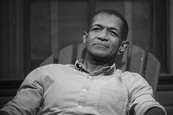 Nie żyje Riff Hutton. Aktor znany był z serialu "JAG" i "Doogie Howsera"