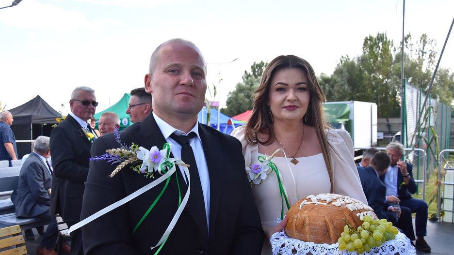 Dożynkowi starostowie Anna Król i Arkadiusz Stefańczyk