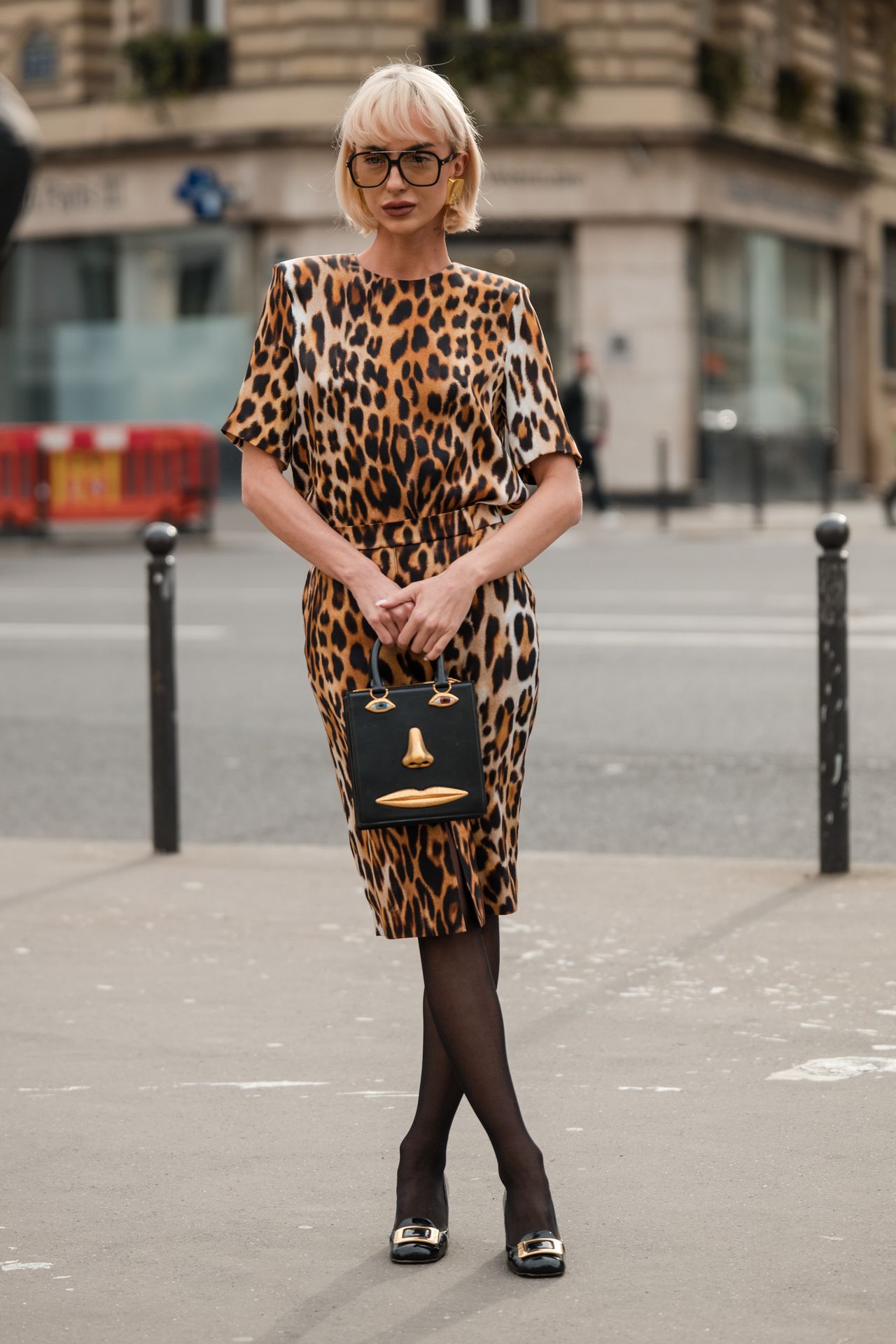 Influencerka na Paris Fashion Week w lutym 2024