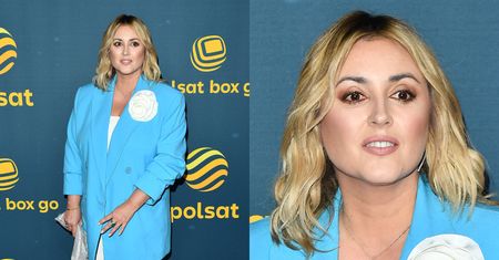 Karolina Szostak w oversize'owej stylizacji walczy o uwagę na ściance jesiennej ramówki Polsatu. Stylowa? (ZDJĘCIA)