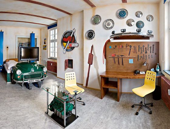 Motoryzacyjny hotel V8 3