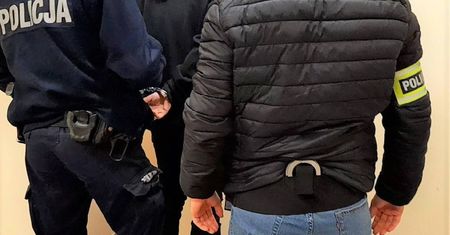 Groził śmiercią sąsiadom. Agresywny mężczyzna zatrzymany przez policję