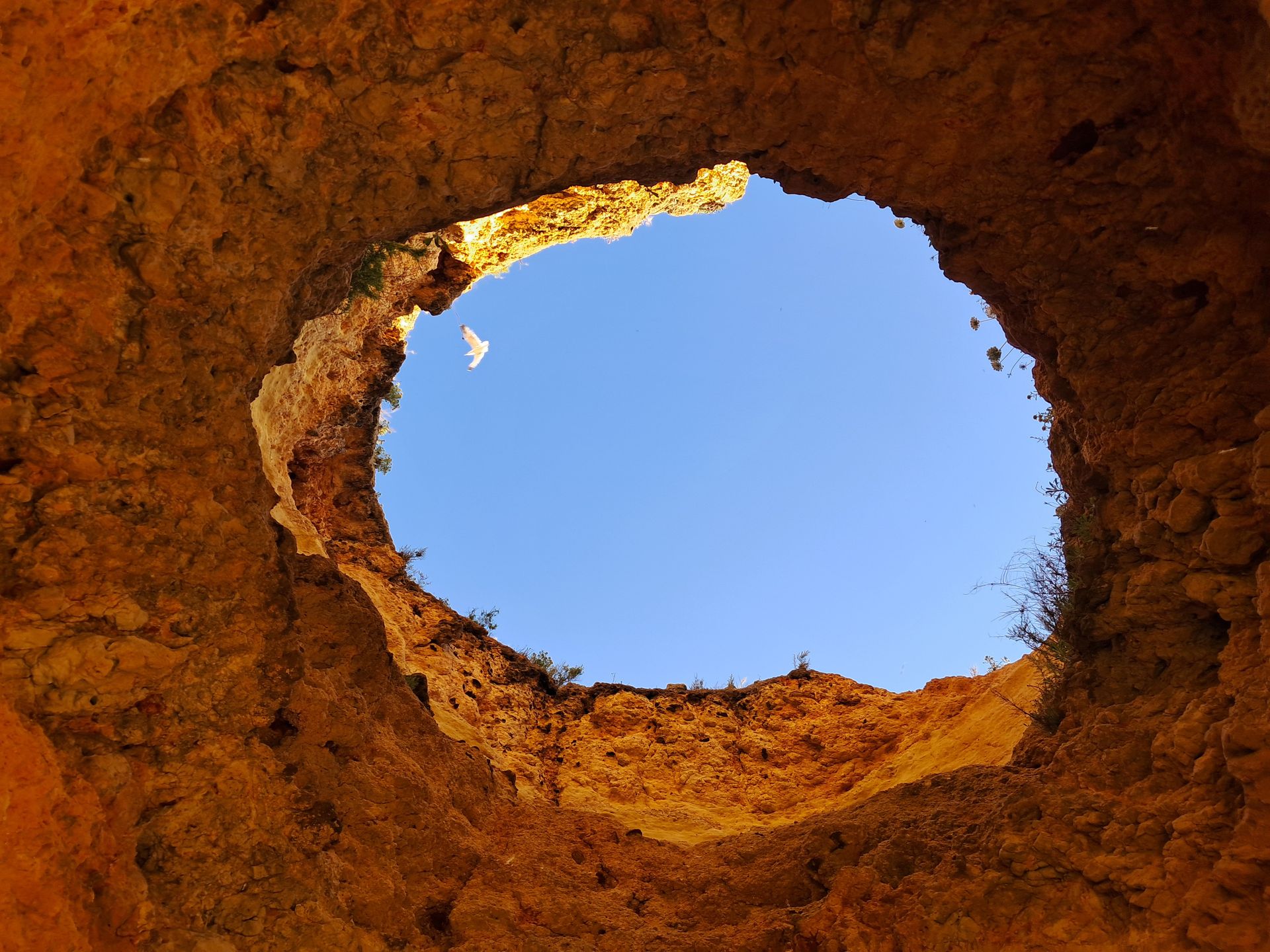 Praia dos Tres Irmaos - cud natury na portugalskim wybrzeżu