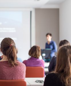 61proc. uchodźców z Ukrainy nadal nie podjęło pracy. Powód? Brak znajomości języka polskiego