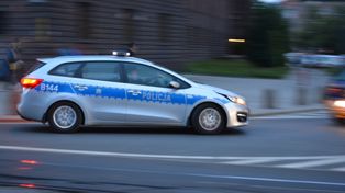 Pościg ulicami Szczyrku: 30-latek uciekał skradzionym autem
