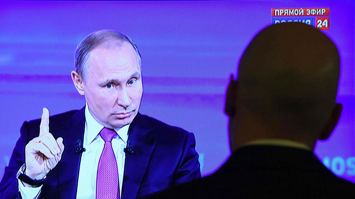 Rosjanie, za zgodą Władimira Putina, atakują w ostatnich dniach polskie władze