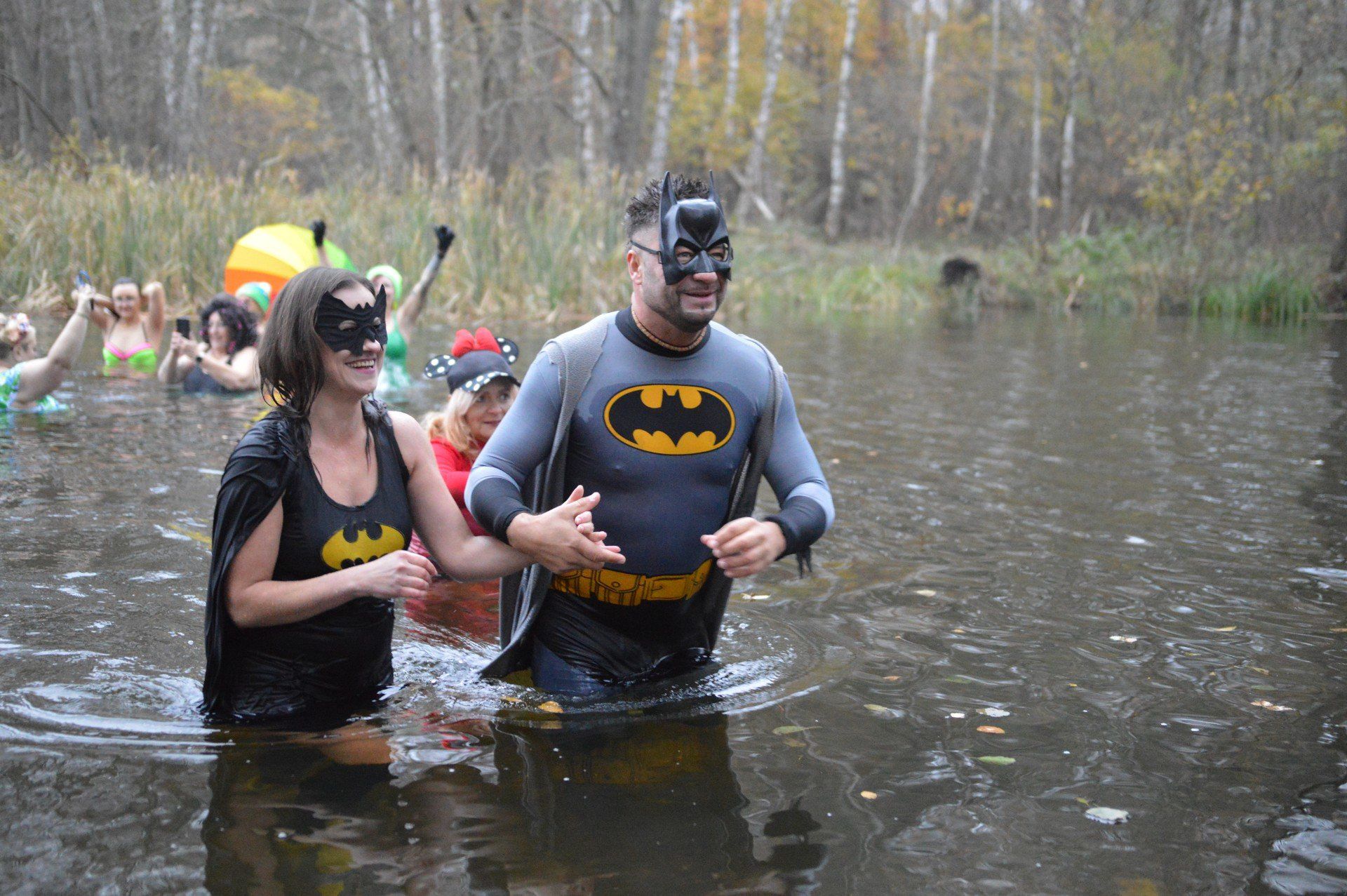 Ośrodek Babie Lato koło Bełchatowa. Zimne Zadki Morsy Bełchatów oficjalne rozpoczęły sezon 2025/2026