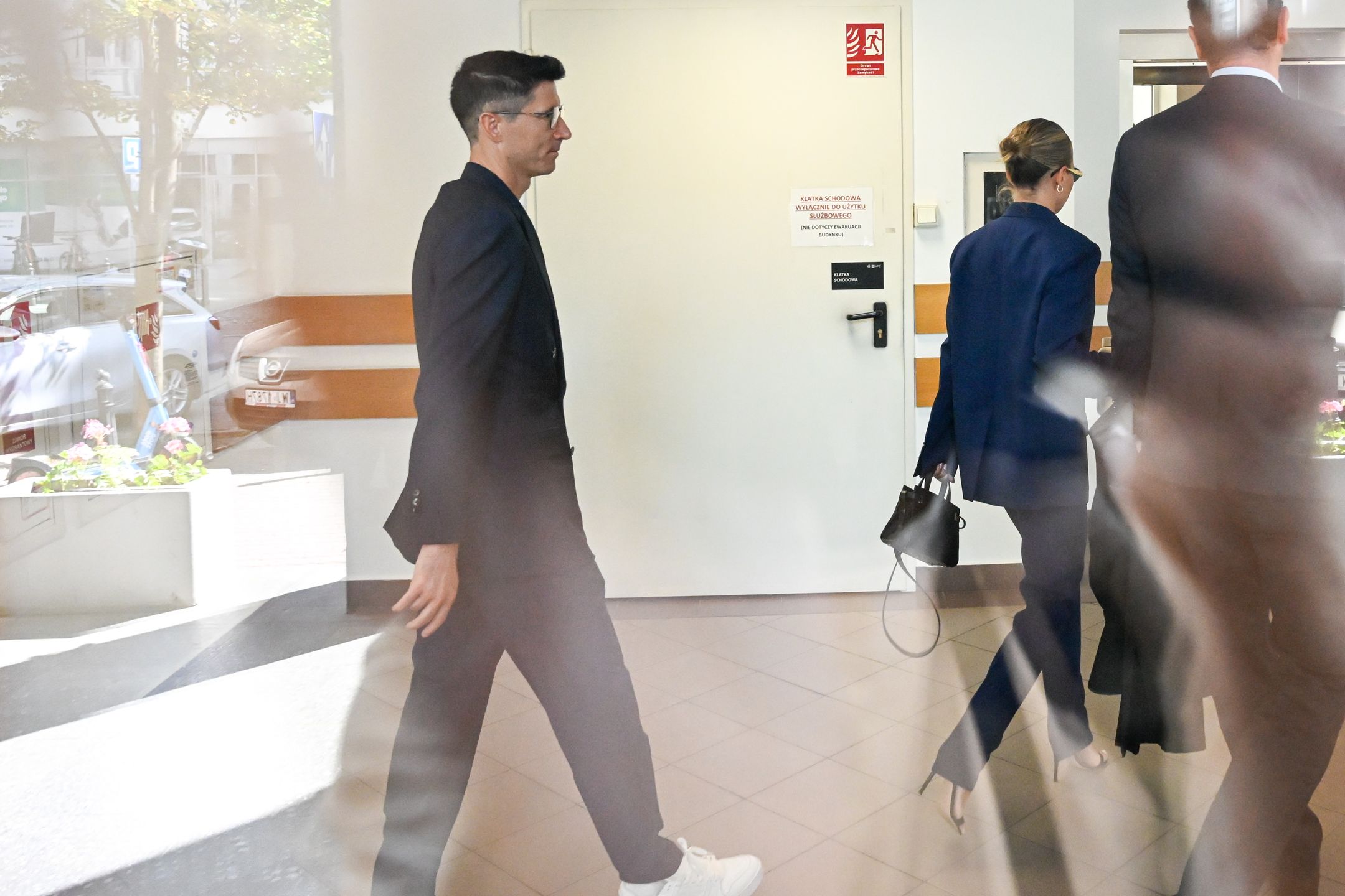 Anna i Robert Lewandowscy w sądzie