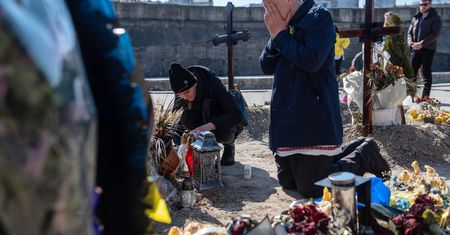 Pokazał okrucieństwo wojny, stracił pracę. Kułeba nie wytrzymał