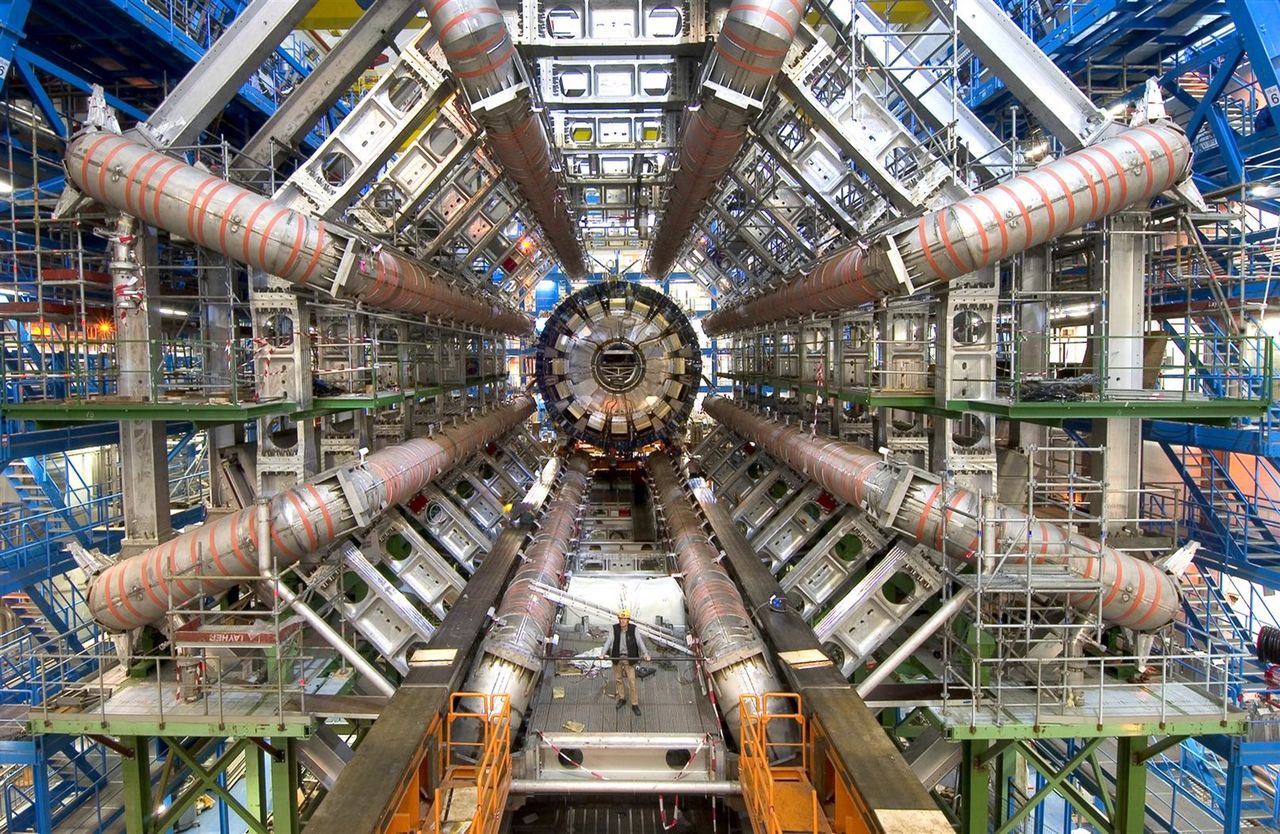 CERN, LHC, Wielki Zderzacz Hadronów