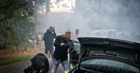 Cios w mafię VAT-owską. 20 osób zatrzymanych w tym zawodnik MMA oraz właściciel znanej siłowni