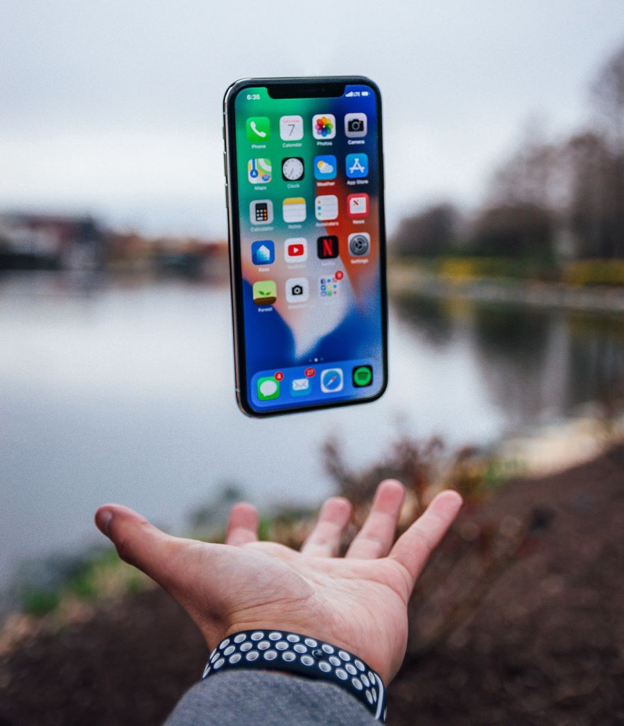 iPhone 11 i 12 mogą mieć problem z przebarwieniem