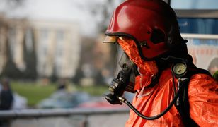 Warszawa. Na trasie S2 zapaliła się taksówka. Płomienie na zewnątrz samochodu