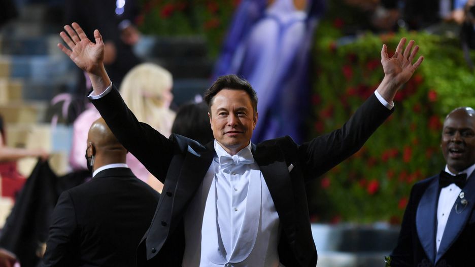 Elon Musk - najbogatszy człowiek na świecie ma majątek szacowany na 214 miliardów dolarów