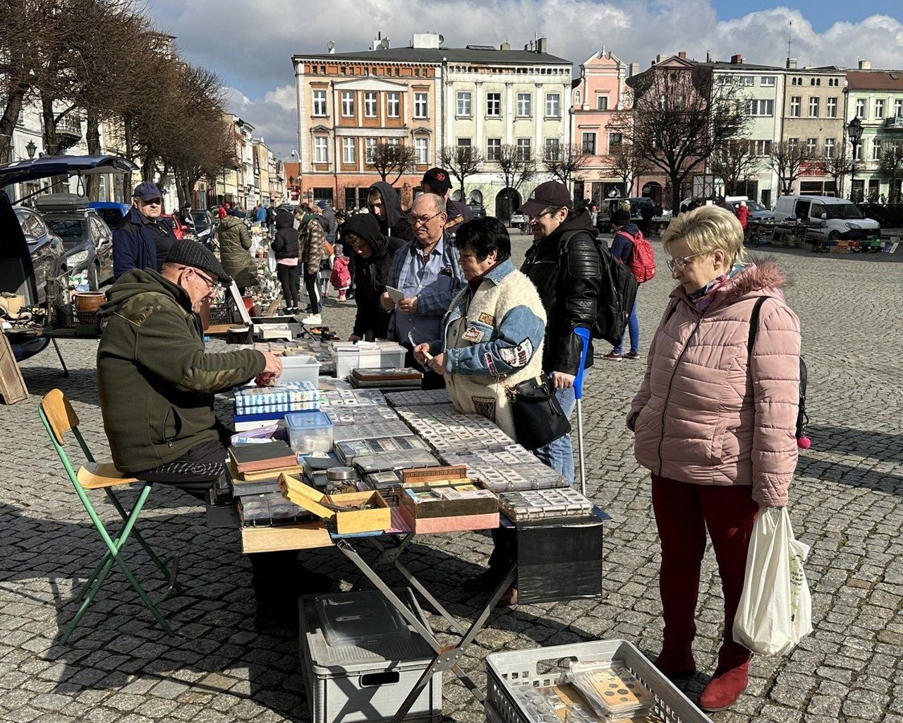Stare pieniądze na pchlim targu w Lesznie