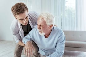 Udar móżdżku – przyczyny, objawy, leczenie i rokowania