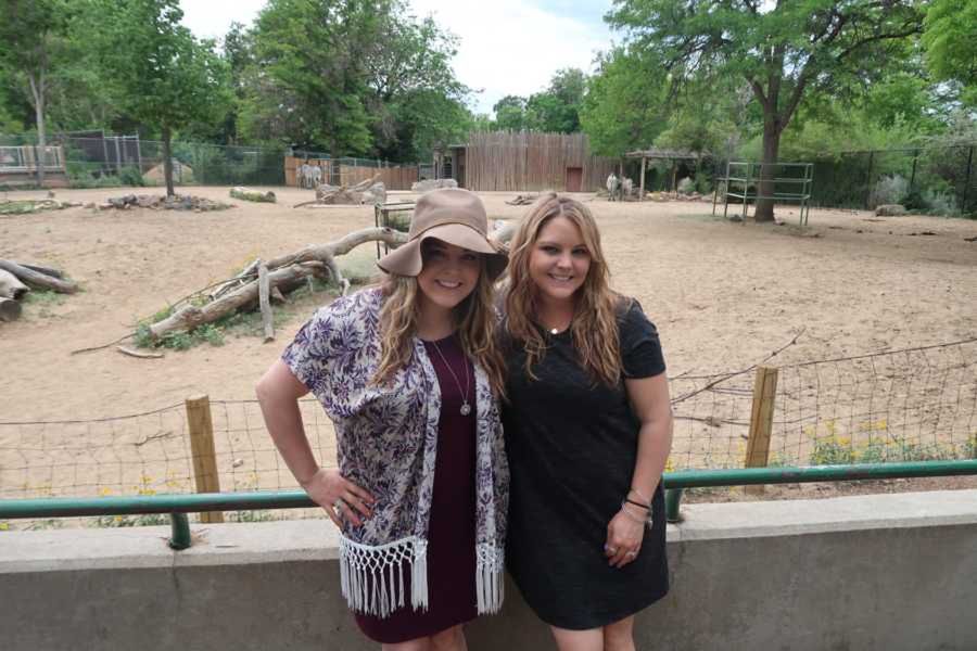 Bliźniaczki urodziły synów tego samego dnia