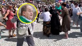 Sceny u ojca Rydzyka. Nagranie z Torunia obiega sieć