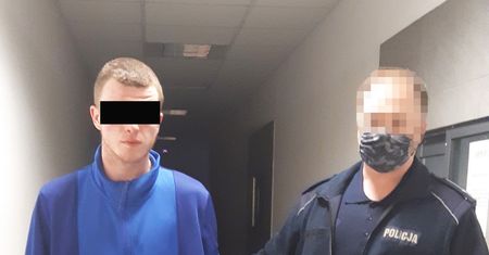 Warszawa. Nie mieli pieniędzy, aby zapłacić za przejazd. Wymyślił napad