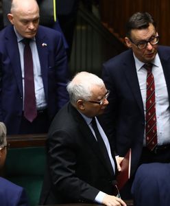 Niedzielski odcięty od kampanii PiS, ale decyzji o dymisji nie ma. Sztab gasi pożar