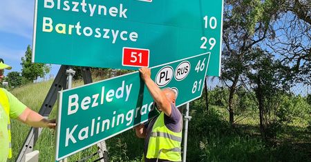 Kaliningrad zniknie z oznaczeń do połowy czerwca. GDDKiA wymieni wszystkie tablice