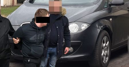 Daniel krzyczał pod autem. Oskar K. przejechał go drugi raz