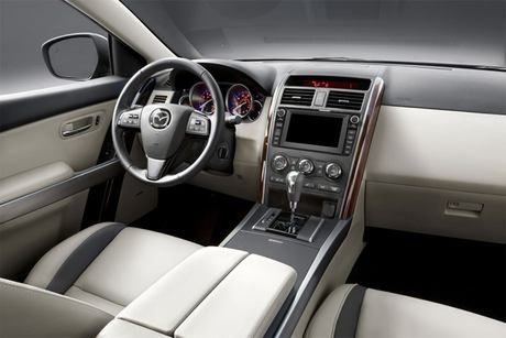 2010-mazda-cx-9-interior2