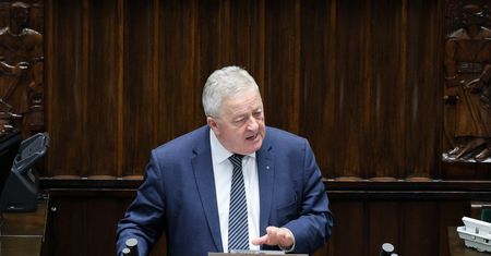 Jedzie do Brukseli. Unia pokryje straty polskich rolników?