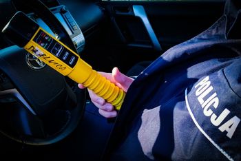 Pijany traktorzysta w Sępopolu. Policjant na wolnym zatrzymał go w ostatniej chwili