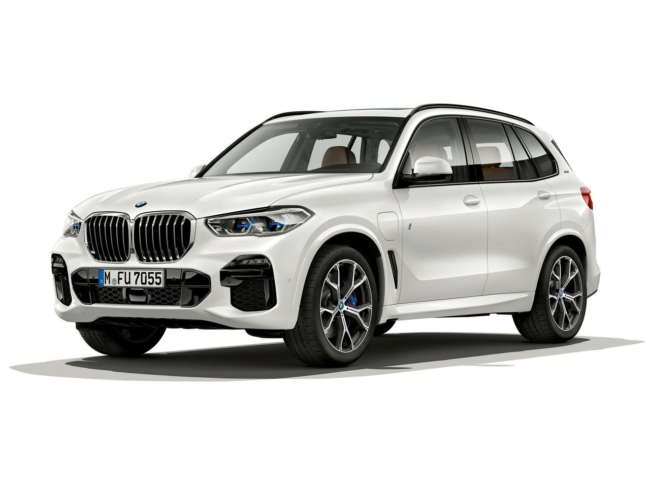 BMW X5 wymusi jazdę "na prądzie". Zrobi to, gdy powietrze będzie zanieczyszczone