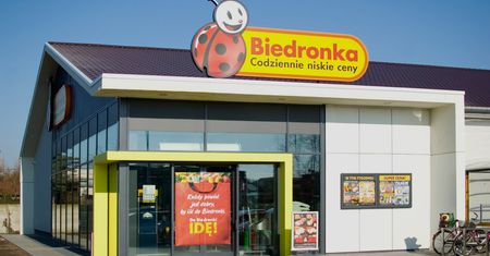 Paczki niespodzianki za 13 zł w Biedronce. Oto co jest w środku