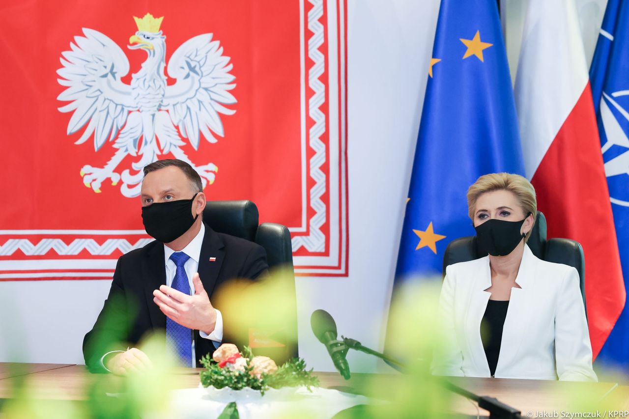 Wielkanoc 2021. Andrzej Duda i Agata Kornhauser-Duda spotkali się z Wojskiem Polskim