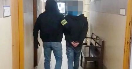 Pokłócili się o miejsce parkingowe. Awanturnik i jego kolega usłyszeli zarzuty