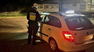 Zielona Góra: Nocna kontrola taksówek. Trzy pojechały dalej, ale na lawetach