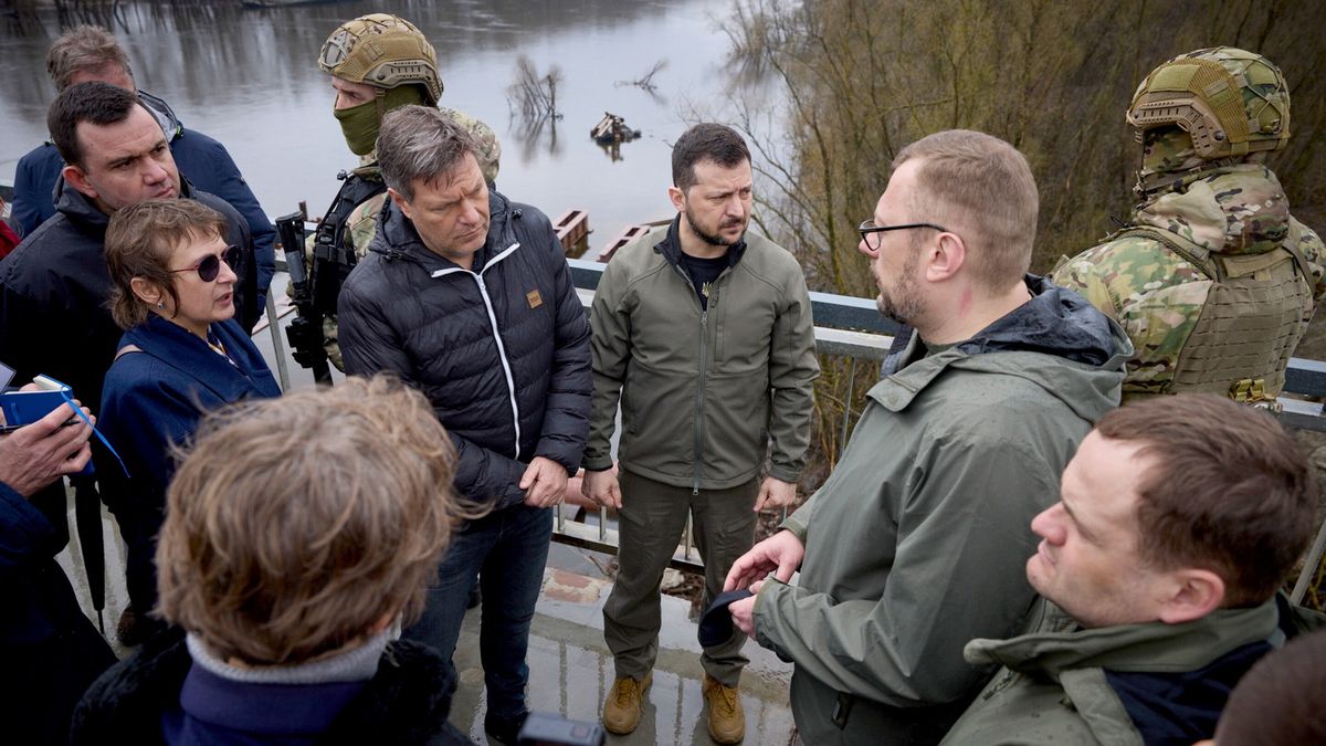 Spotkanie prezydenta Ukrainy Wołodymyra Zełenskiego z wicekanclerzem Niemiec Robertem Habeckiem i Mariją Pejčinović Burić, sekretarz generalną Rady Europy, Kijów, 3 kwietnia 2023 roku