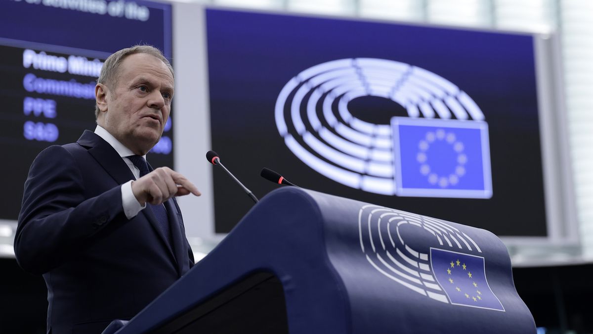 Polish Prime Minister Donald Tusk speaks during a debate on 'Presentation of the programme of activities of the Polish Presidency' at the European Parliament in Strasbourg, France, 22 January 2025. The EU Parliament's session runs from 20 till 23 January 2025. EPA/RONALD WITTEK Dostawca: PAP/EPA.